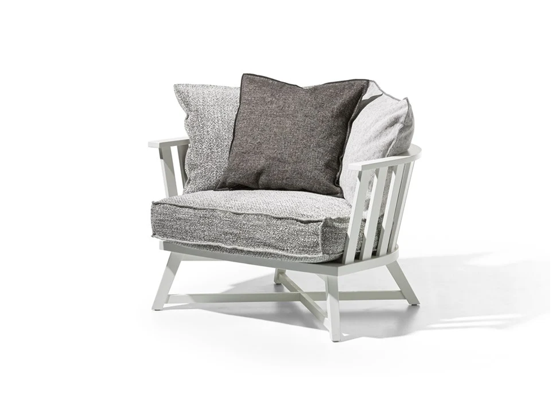 /static/uploadimage/Thumbnail-Gray_07_armchair_gervasoni.png